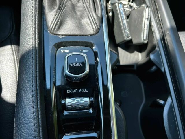 Вольво ХС90 2016 в Днепре (Днепропетровске) на Automoto.ua Черный Вольво ХС90, объемом двигателя 2 л и пробегом 71 тыс. км за 15600 $, фото 7 на Automoto.ua