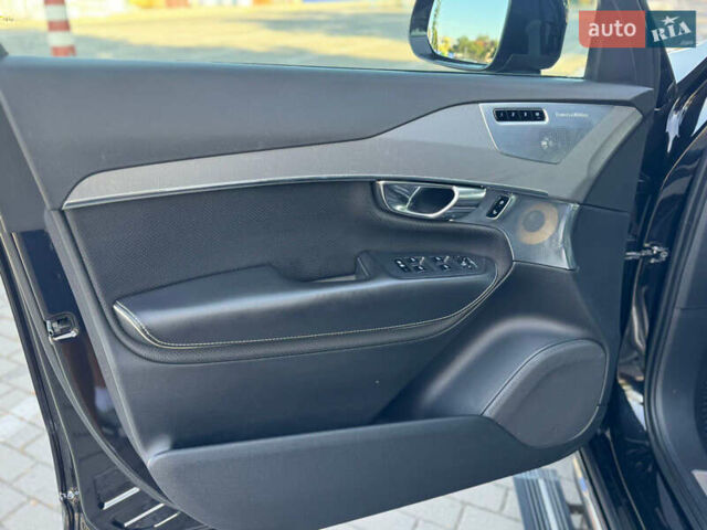 Чорний Вольво ХС90, об'ємом двигуна 1.97 л та пробігом 182 тис. км за 26000 $, фото 15 на Automoto.ua