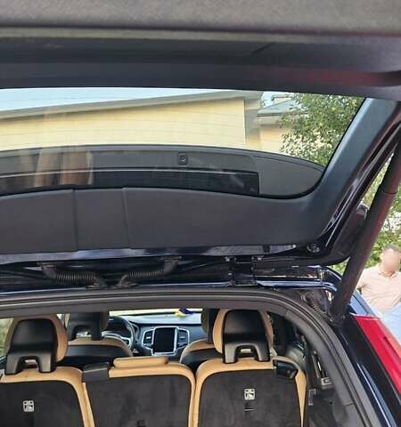 Чорний Вольво ХС90, об'ємом двигуна 1.97 л та пробігом 156 тис. км за 39900 $, фото 9 на Automoto.ua