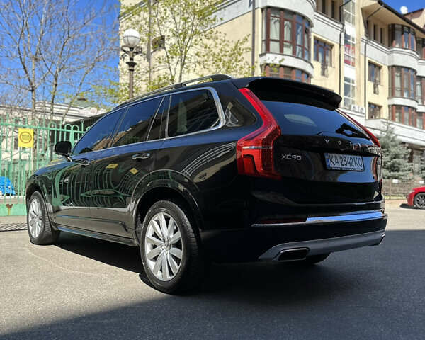 Чорний Вольво ХС90, об'ємом двигуна 2 л та пробігом 131 тис. км за 33900 $, фото 13 на Automoto.ua