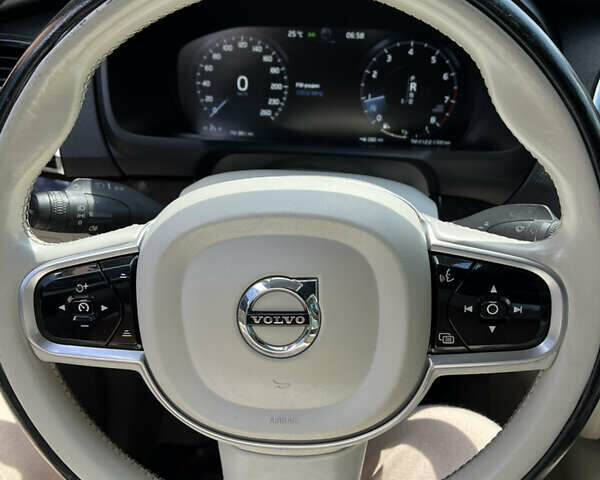 Чорний Вольво ХС90, об'ємом двигуна 1.97 л та пробігом 290 тис. км за 23500 $, фото 18 на Automoto.ua