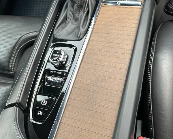 Черный Вольво ХС90, объемом двигателя 1.97 л и пробегом 288 тыс. км за 29780 $, фото 15 на Automoto.ua