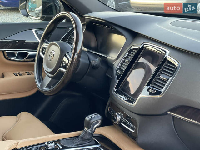 Черный Вольво ХС90, объемом двигателя 1.97 л и пробегом 330 тыс. км за 27950 $, фото 16 на Automoto.ua