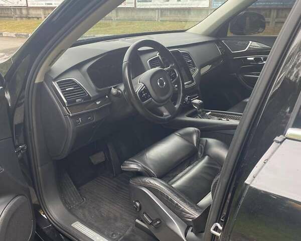 Чорний Вольво ХС90, об'ємом двигуна 1.97 л та пробігом 319 тис. км за 21900 $, фото 1 на Automoto.ua