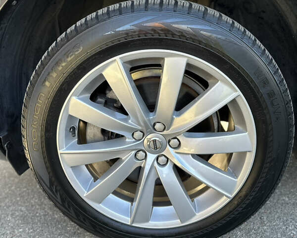 Чорний Вольво ХС90, об'ємом двигуна 2 л та пробігом 131 тис. км за 33900 $, фото 23 на Automoto.ua