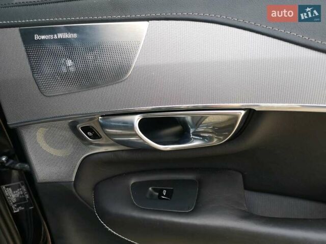 Вольво ХС90 2016 в Черновцах на Automoto.ua Черный Вольво ХС90, объемом двигателя 2 л и пробегом 212 тыс. км за 38953 $, фото 11 на Automoto.ua