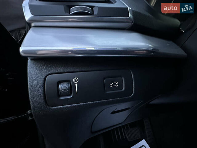 Вольво ХС90 2016 у Дрогобичі на Automoto.ua Чорний Вольво ХС90, об'ємом двигуна 2 л та пробігом 247 тис. км за 21900 $, фото 86 на Automoto.ua