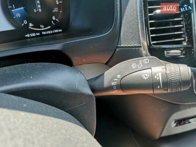 Вольво ХС90 2016 в Черновцах на Automoto.ua Черный Вольво ХС90, объемом двигателя 2 л и пробегом 212 тыс. км за 38953 $, фото 34 на Automoto.ua