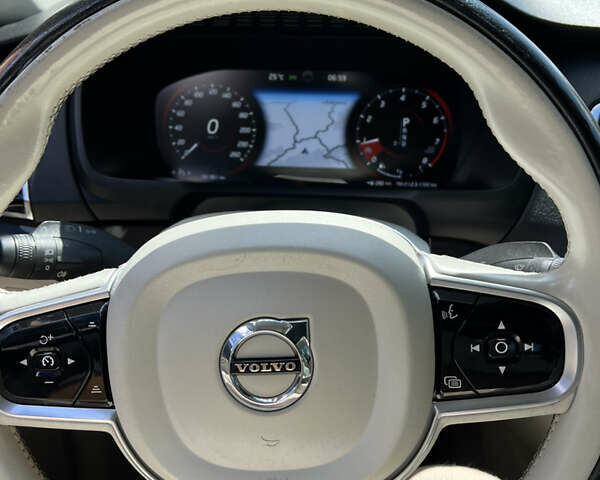 Чорний Вольво ХС90, об'ємом двигуна 1.97 л та пробігом 290 тис. км за 23500 $, фото 19 на Automoto.ua