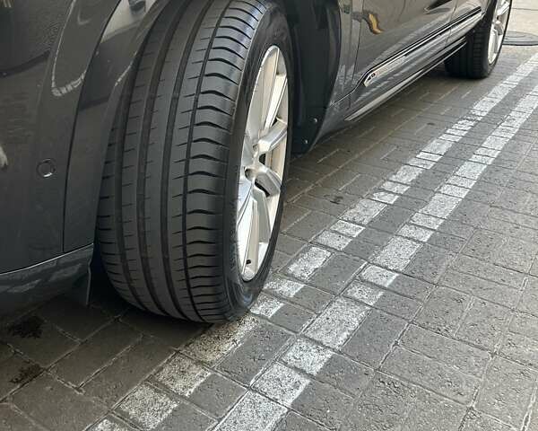 Черный Вольво ХС90, объемом двигателя 1.97 л и пробегом 288 тыс. км за 29780 $, фото 3 на Automoto.ua