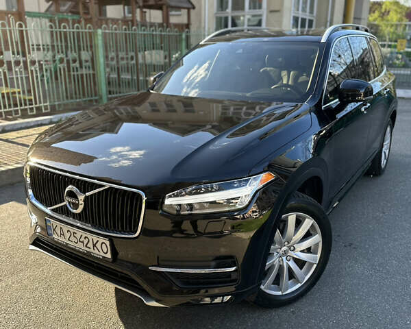 Чорний Вольво ХС90, об'ємом двигуна 2 л та пробігом 131 тис. км за 33900 $, фото 1 на Automoto.ua