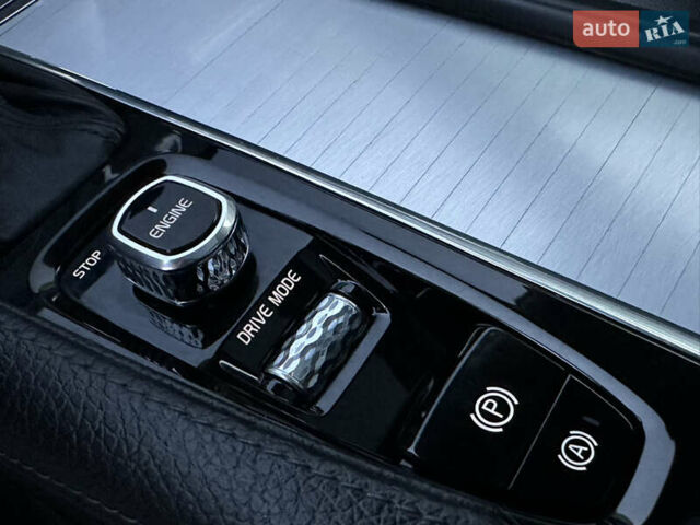 Вольво ХС90 2016 у Дрогобичі на Automoto.ua Чорний Вольво ХС90, об'ємом двигуна 2 л та пробігом 247 тис. км за 21900 $, фото 37 на Automoto.ua
