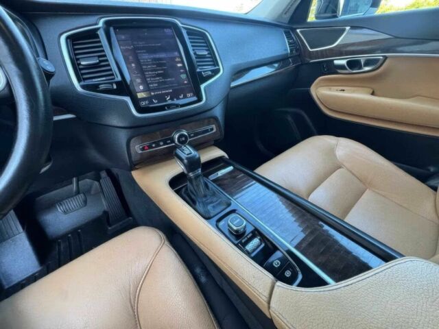 Чорний Вольво ХС90, об'ємом двигуна 2 л та пробігом 70 тис. км за 11000 $, фото 7 на Automoto.ua