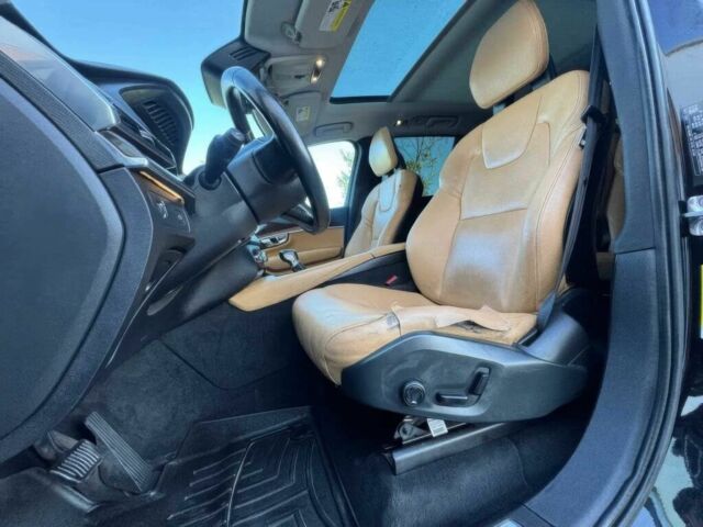 Чорний Вольво ХС90, об'ємом двигуна 2 л та пробігом 70 тис. км за 11000 $, фото 9 на Automoto.ua