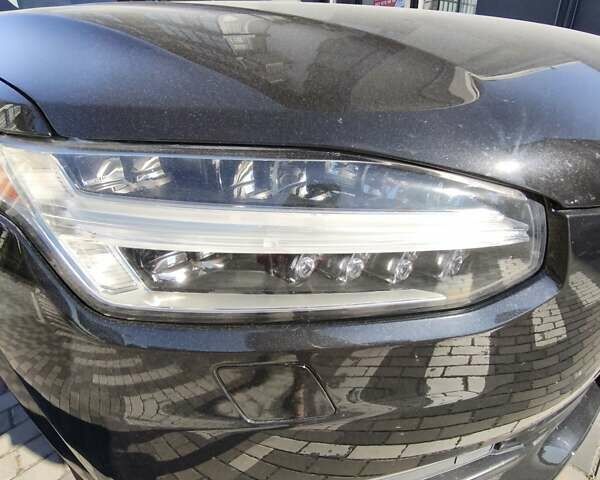 Чорний Вольво ХС90, об'ємом двигуна 2 л та пробігом 255 тис. км за 24800 $, фото 7 на Automoto.ua