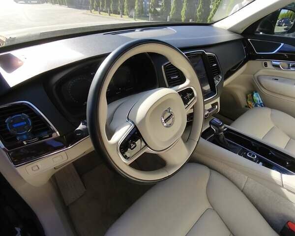 Чорний Вольво ХС90, об'ємом двигуна 2 л та пробігом 255 тис. км за 24800 $, фото 12 на Automoto.ua