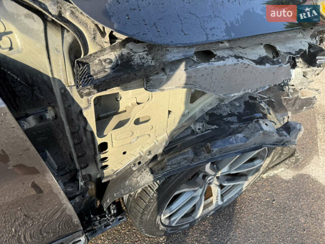 Вольво ХС90 2016 в Львове на Automoto.ua Черный Вольво ХС90, объемом двигателя 2 л и пробегом 161 тыс. км за 18250 $, фото 7 на Automoto.ua