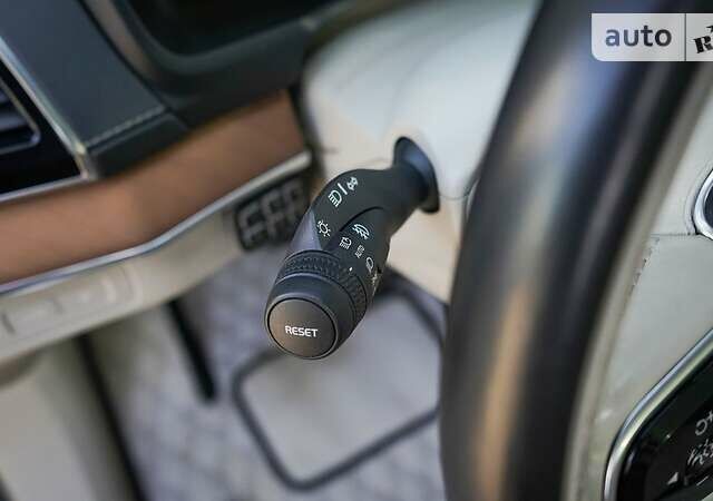 Вольво ХС90 2016 в Львове на Automoto.ua Черный Вольво ХС90, объемом двигателя 2 л и пробегом 140 тыс. км за 39999 $, фото 35 на Automoto.ua