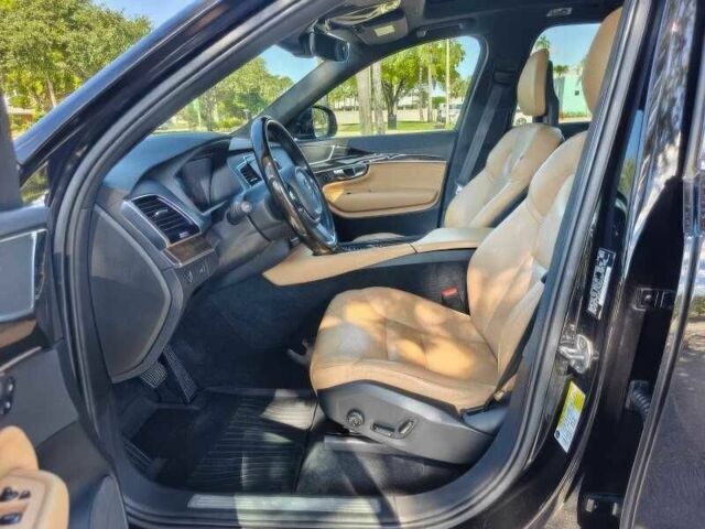 Черный Вольво ХС90, объемом двигателя 2 л и пробегом 99 тыс. км за 4000 $, фото 5 на Automoto.ua