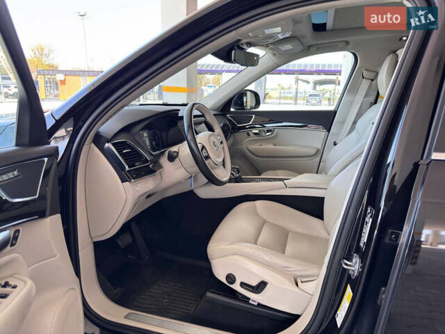 Черный Вольво ХС90, объемом двигателя 1.97 л и пробегом 242 тыс. км за 24800 $, фото 5 на Automoto.ua