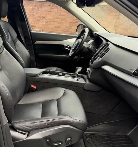 Чорний Вольво ХС90, об'ємом двигуна 2 л та пробігом 290 тис. км за 18500 $, фото 24 на Automoto.ua