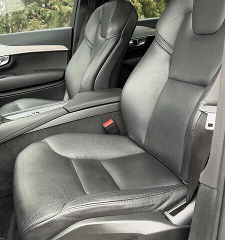 Чорний Вольво ХС90, об'ємом двигуна 2 л та пробігом 290 тис. км за 18500 $, фото 32 на Automoto.ua