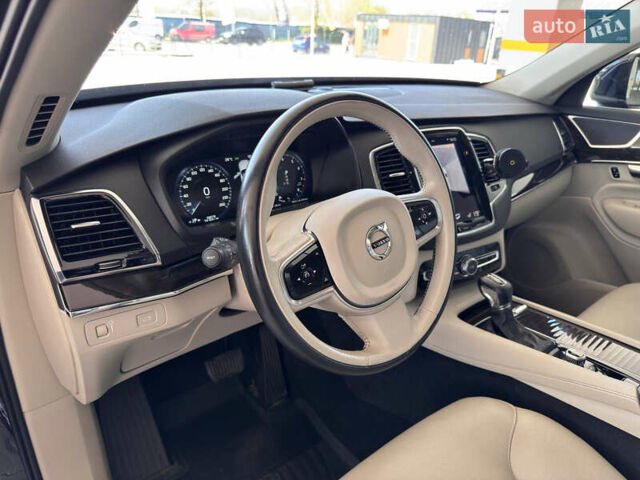 Черный Вольво ХС90, объемом двигателя 1.97 л и пробегом 242 тыс. км за 24800 $, фото 7 на Automoto.ua