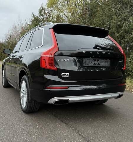 Чорний Вольво ХС90, об'ємом двигуна 2 л та пробігом 290 тис. км за 18500 $, фото 11 на Automoto.ua