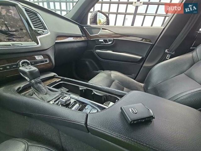 Черный Вольво ХС90, объемом двигателя 1.97 л и пробегом 156 тыс. км за 19999 $, фото 10 на Automoto.ua