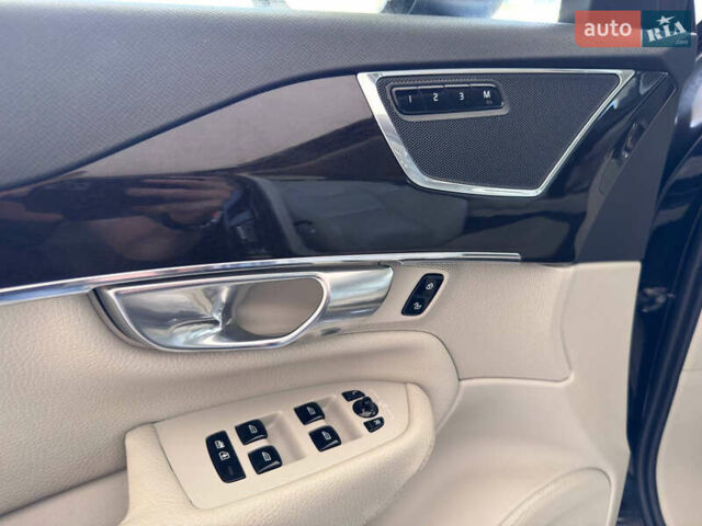 Черный Вольво ХС90, объемом двигателя 1.97 л и пробегом 242 тыс. км за 24800 $, фото 9 на Automoto.ua