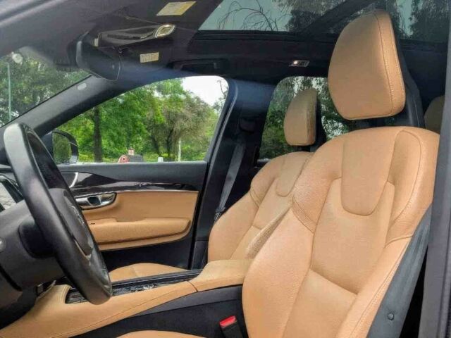 Черный Вольво ХС90, объемом двигателя 2 л и пробегом 50 тыс. км за 12000 $, фото 10 на Automoto.ua