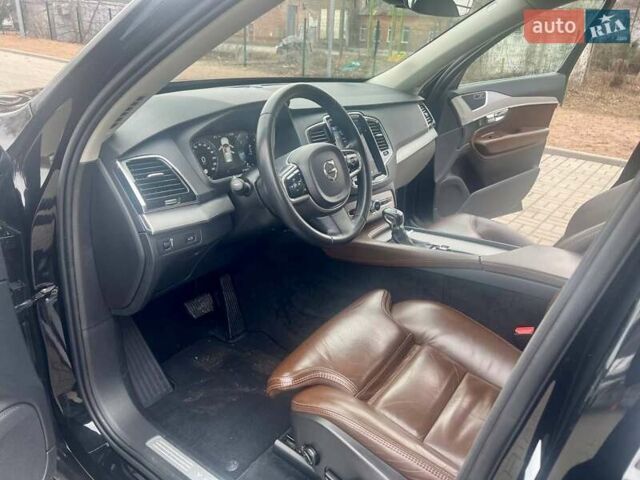 Черный Вольво ХС90, объемом двигателя 2 л и пробегом 219 тыс. км за 31899 $, фото 37 на Automoto.ua