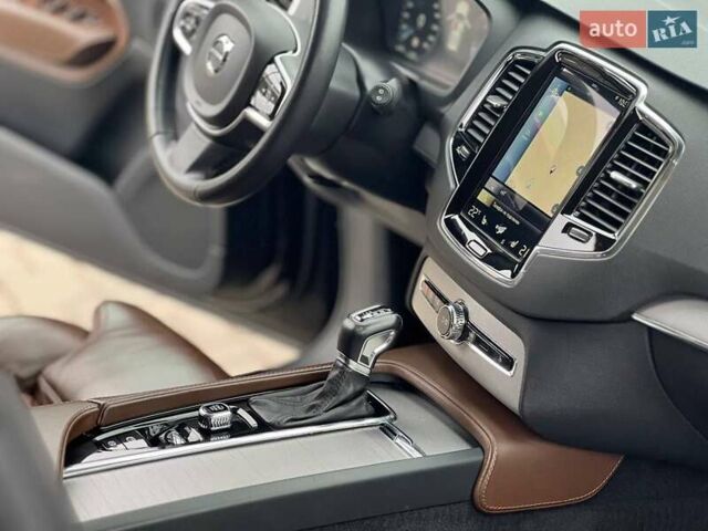 Черный Вольво ХС90, объемом двигателя 2 л и пробегом 219 тыс. км за 31899 $, фото 67 на Automoto.ua