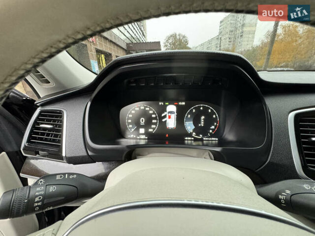 Черный Вольво ХС90, объемом двигателя 1.97 л и пробегом 175 тыс. км за 25800 $, фото 18 на Automoto.ua