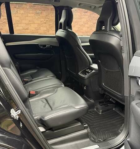 Чорний Вольво ХС90, об'ємом двигуна 2 л та пробігом 290 тис. км за 18500 $, фото 26 на Automoto.ua