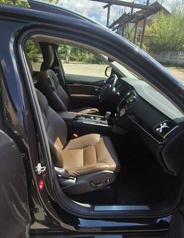 Чорний Вольво ХС90, об'ємом двигуна 1.97 л та пробігом 188 тис. км за 32600 $, фото 6 на Automoto.ua