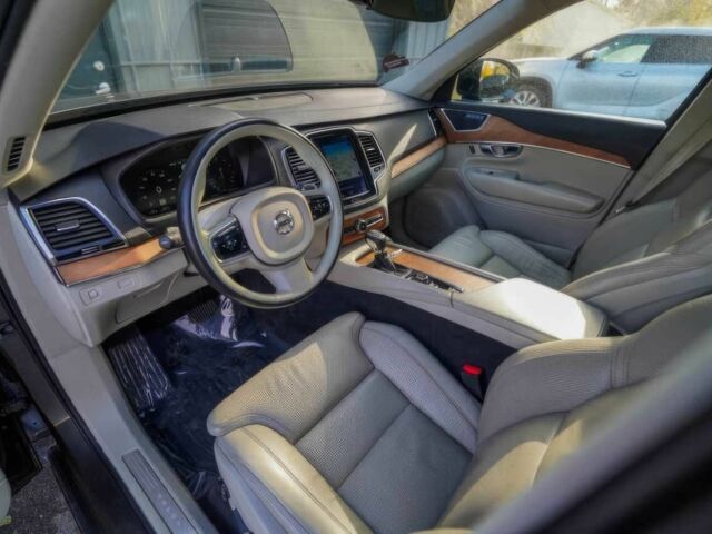 Черный Вольво ХС90, объемом двигателя 2 л и пробегом 38 тыс. км за 18000 $, фото 7 на Automoto.ua