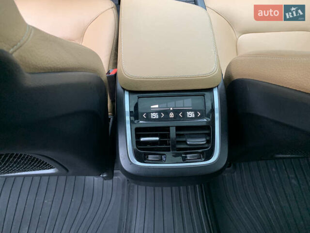 Черный Вольво ХС90, объемом двигателя 1.97 л и пробегом 181 тыс. км за 27500 $, фото 39 на Automoto.ua