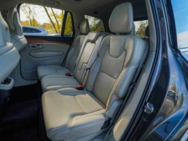 Черный Вольво ХС90, объемом двигателя 2 л и пробегом 38 тыс. км за 18000 $, фото 10 на Automoto.ua