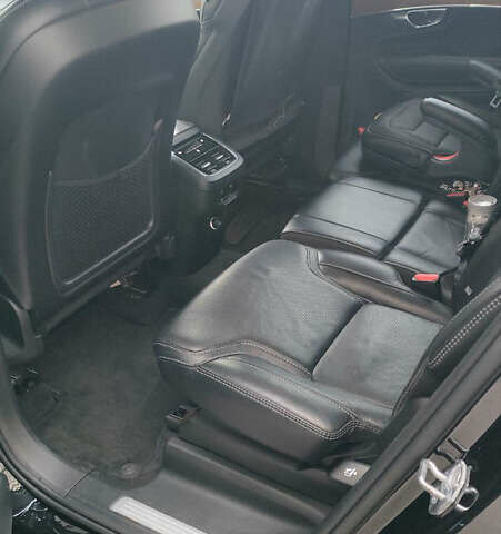 Чорний Вольво ХС90, об'ємом двигуна 1.97 л та пробігом 48 тис. км за 45000 $, фото 7 на Automoto.ua