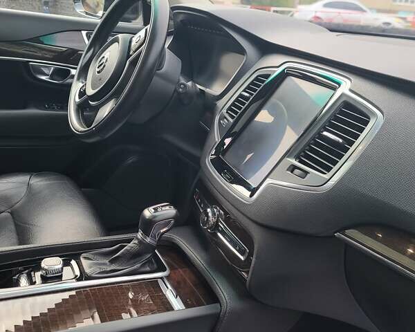 Вольво ХС90 2018 у Коломые на Automoto.ua Чорний Вольво ХС90, об'ємом двигуна 2 л та пробігом 109 тис. км за 33000 $, фото 36 на Automoto.ua