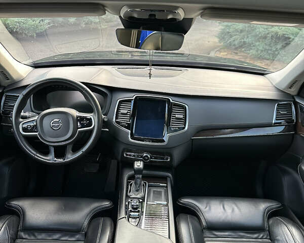 Чорний Вольво ХС90, об'ємом двигуна 2 л та пробігом 142 тис. км за 41000 $, фото 14 на Automoto.ua