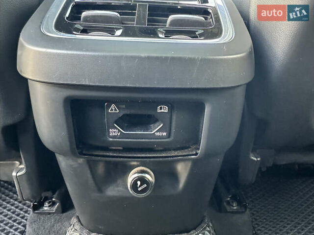 Чорний Вольво ХС90, об'ємом двигуна 2 л та пробігом 142 тис. км за 41000 $, фото 35 на Automoto.ua