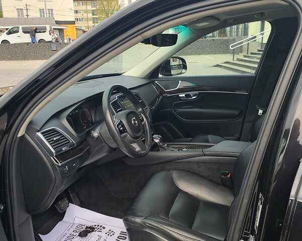 Чорний Вольво ХС90, об'ємом двигуна 2 л та пробігом 108 тис. км за 33000 $, фото 23 на Automoto.ua