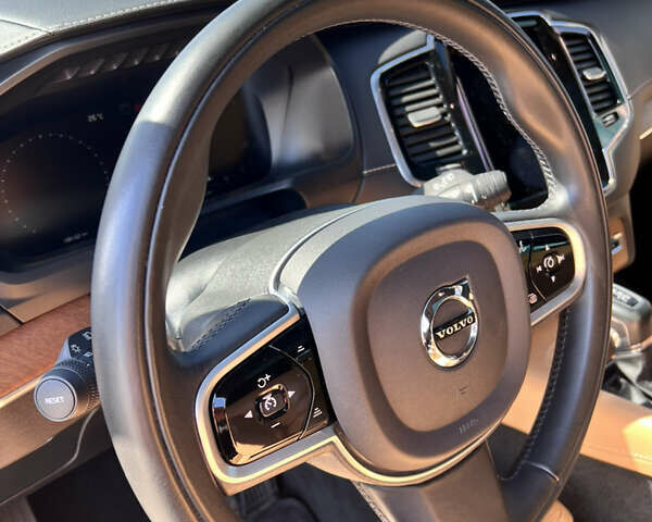 Черный Вольво ХС90, объемом двигателя 1.97 л и пробегом 186 тыс. км за 36500 $, фото 11 на Automoto.ua