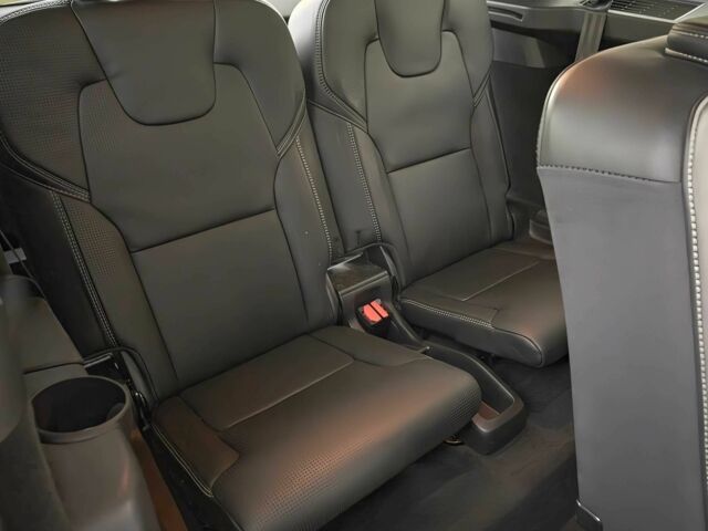 Черный Вольво ХС90, объемом двигателя 2 л и пробегом 34 тыс. км за 28000 $, фото 11 на Automoto.ua