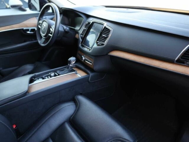 Черный Вольво ХС90, объемом двигателя 2 л и пробегом 34 тыс. км за 7500 $, фото 4 на Automoto.ua