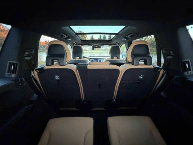 Чорний Вольво ХС90, об'ємом двигуна 2 л та пробігом 39 тис. км за 14000 $, фото 17 на Automoto.ua