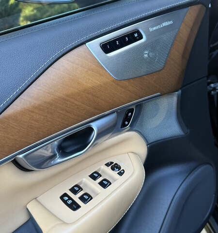 Черный Вольво ХС90, объемом двигателя 1.97 л и пробегом 186 тыс. км за 35000 $, фото 18 на Automoto.ua