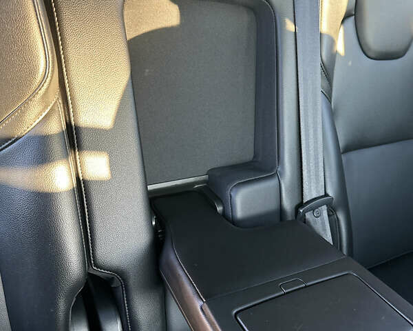 Черный Вольво ХС90, объемом двигателя 2 л и пробегом 261 тыс. км за 27000 $, фото 62 на Automoto.ua